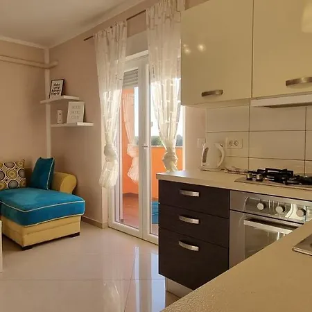 Bella Nina Apartment *